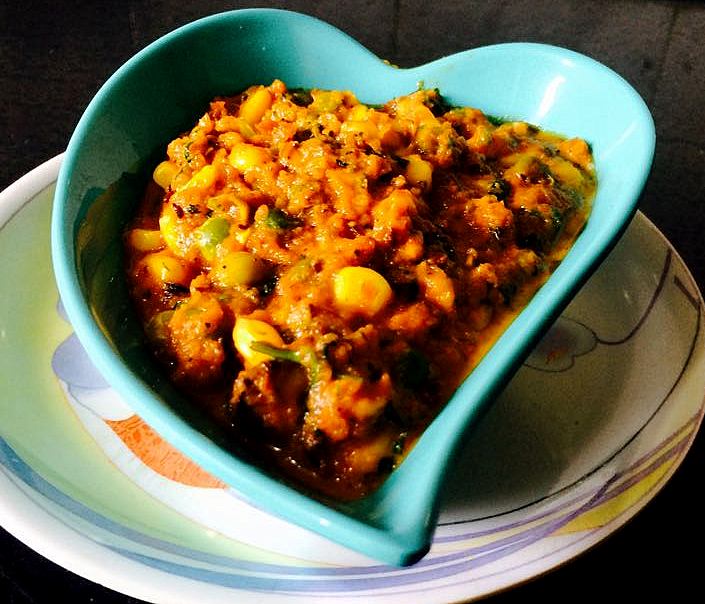 Green Peas and Sweet Corn Curry/Makai Mutter Masala