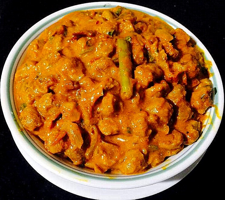 Creamy Soya Chunk Curry