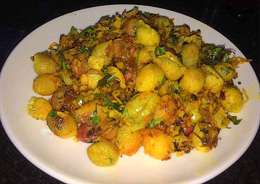 Stir Fried Manila Tamarind / Kodukkai Puzhi Poriyal