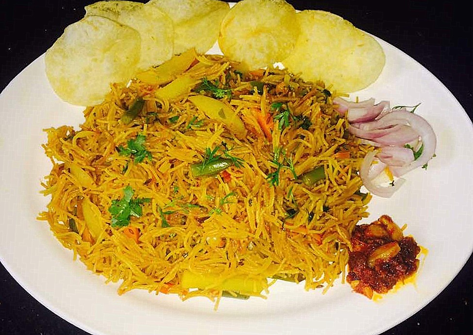 Semiya Pulav / Sevai Pulao / Vermicelli Pulao