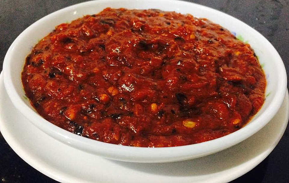 Super Easy Spicy Tomato Chutney/Tomato Kara Chutney