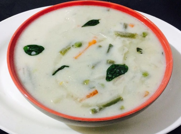 Vegetable Stew (Kerala Style)