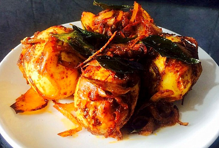 Jhatpat Dry Egg Masala