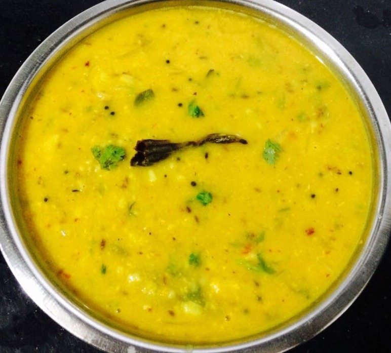 Ulundham Paruppu Kuzhambu / Urad Dal Gravy