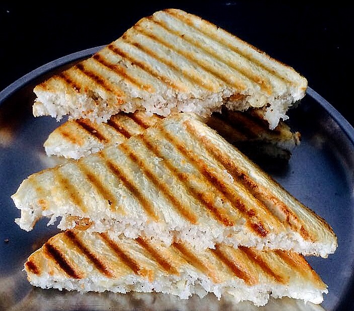 Sweet Corn Paneer Sandwich/Cottage Cheese Sandwich with Sweet Corn