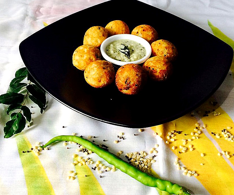 Instant Rava Small Appam/Rava Kara Kuzhi Paniyaram