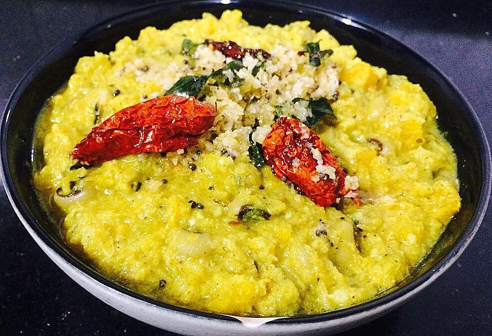 Yellow Pumpkin and Black Eyed Beans Curry/Kerala Mathankai Vanapayuru Erissery