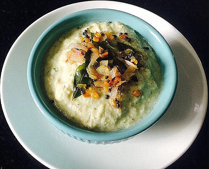 White Coconut Chutney with Yogurt