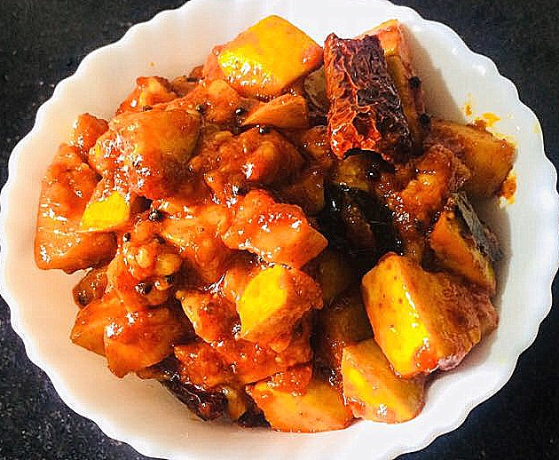 Instant Semonlina Pancake/Rava Uttapam/ Sooji Uttapam