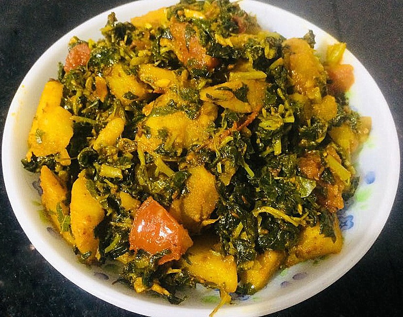 Siru Keerai Potato Masala / Potato Amaranth Leaves Curry
