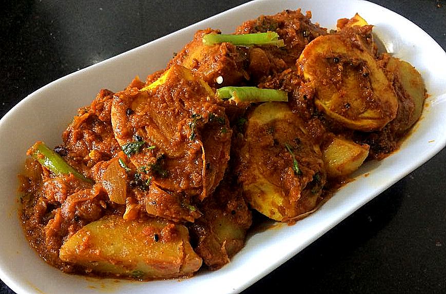 Dim Kosha (Bengali Egg Curry)