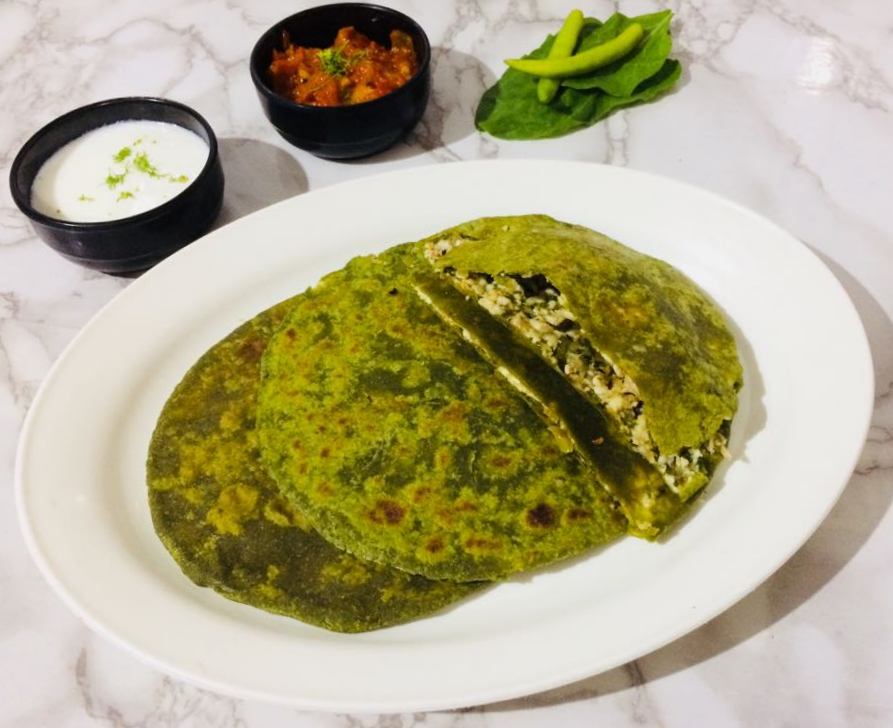 Indian Spinach Flat Bread Stuffed with Cottage Cheese/Palak Paneer Paratha