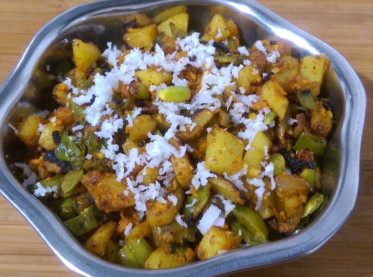 Broad Beans Potato Curry/ Avarakkai Urulai Kizhangu Poriyal