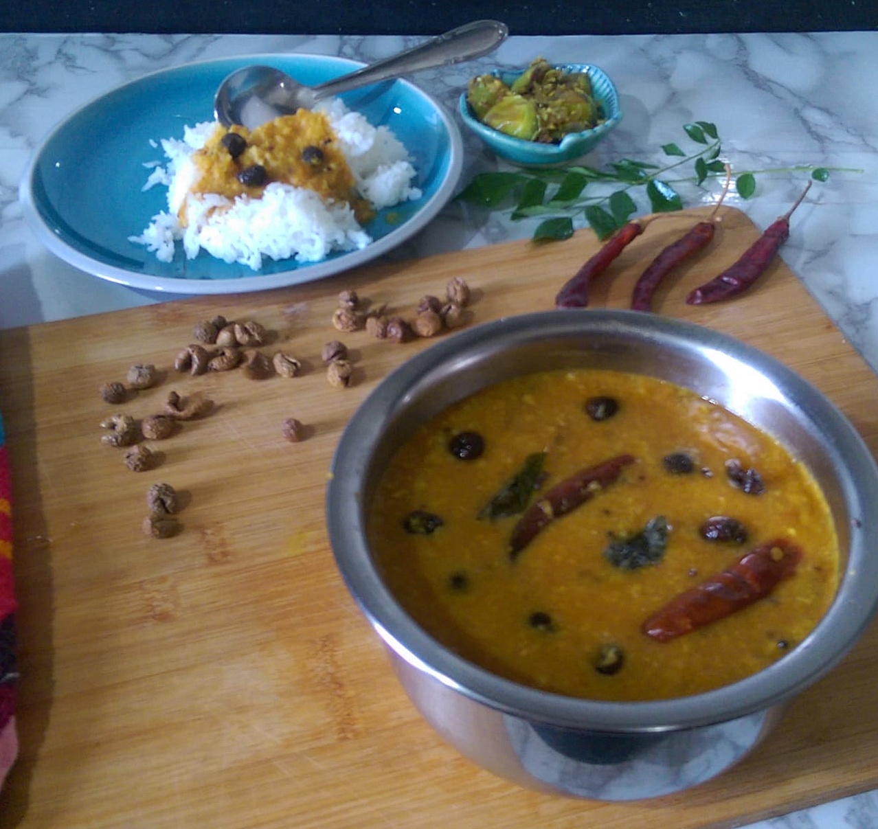 Dried Turkey Berry in Lentil Gravy/Sundakkai Vathal Sambar