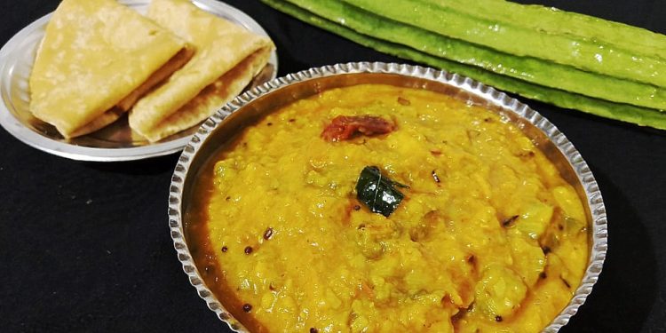 Ridge Gourd Lentil Curry/ Turai Ki Dal/ Peerkangai Kootu