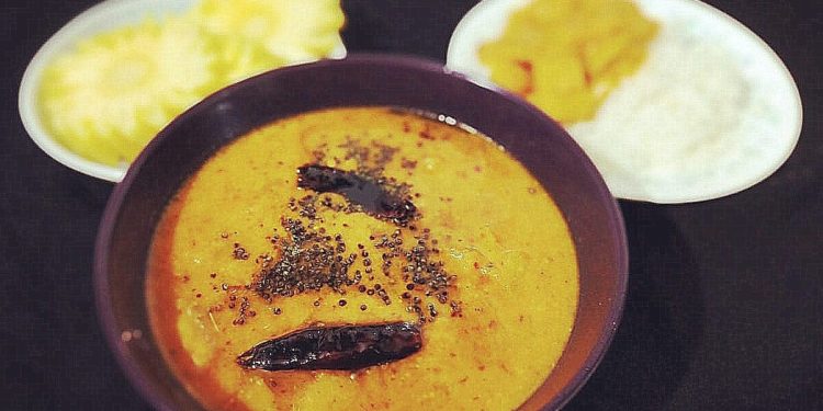 Pineapple and Green Mango Curry