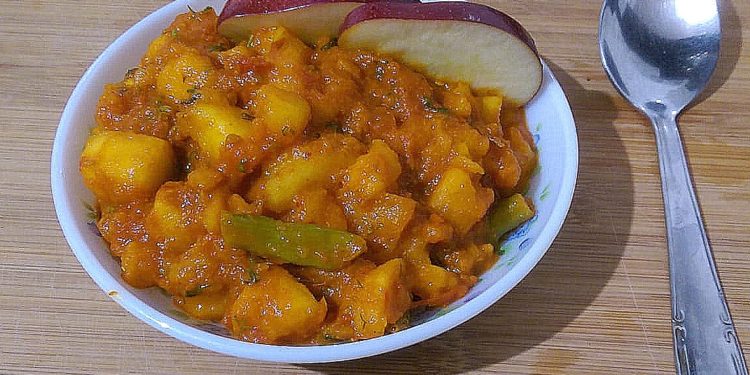 Apple Curry in Tomato gravy