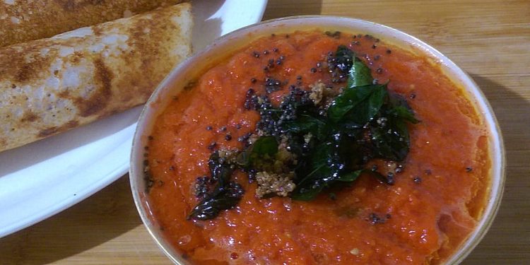 Raw Onion Tomato Chutney