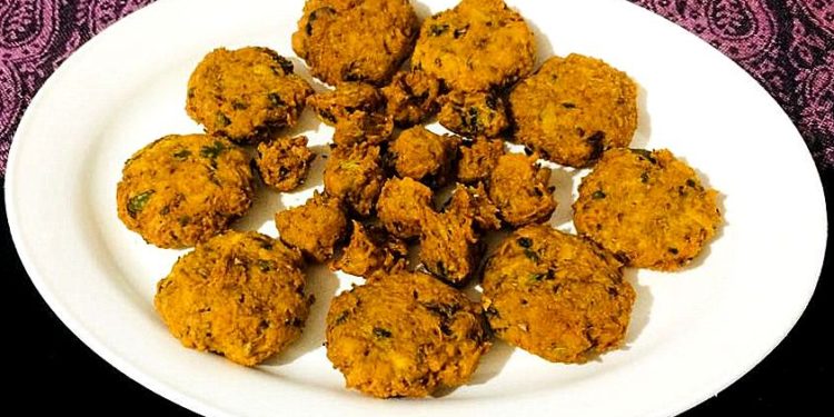 Elephant Yam Fritters/ Senai Kilangu Vadai/ Suran Vada