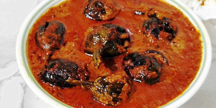Stuffed Andhra Style Brinjal (Eggplant) Curry/ Gutti Vankaya Kura