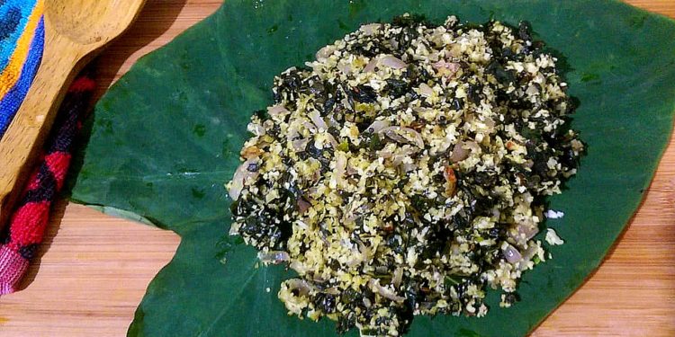 Taro Leaf Stir Fry / Arbi Leaves Sukki Bhaji/ Chembilai Thoran